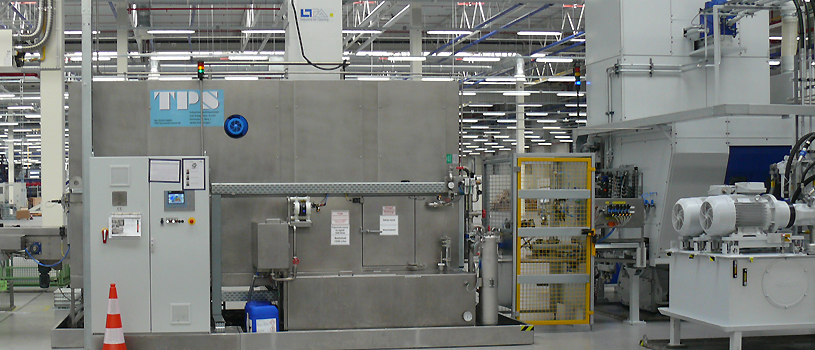 3-Zonen Durchlaufw�scher f�r Radnabenbauteile nach dem R�umen